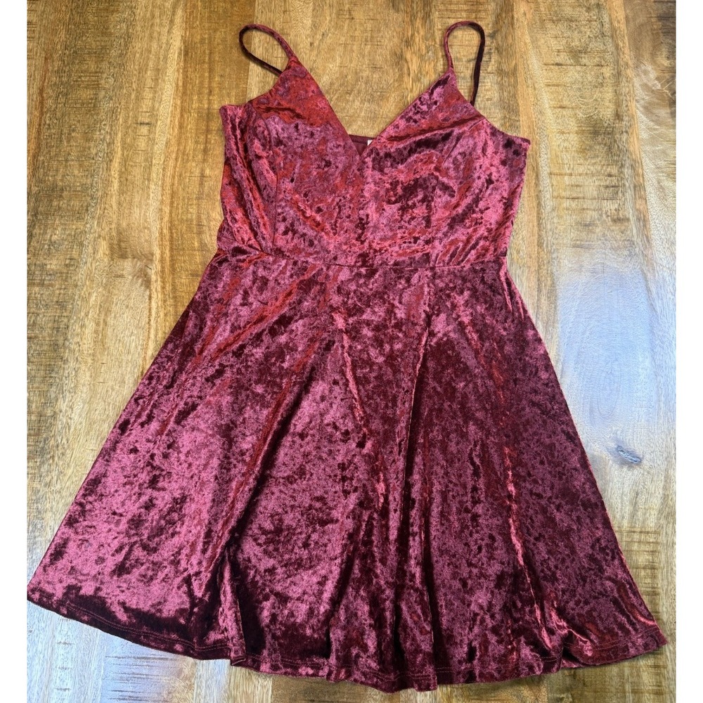 Charlotte Russe Burgundy Crushed Velvet Dress M Fit Flare Skater Y2K Holiday